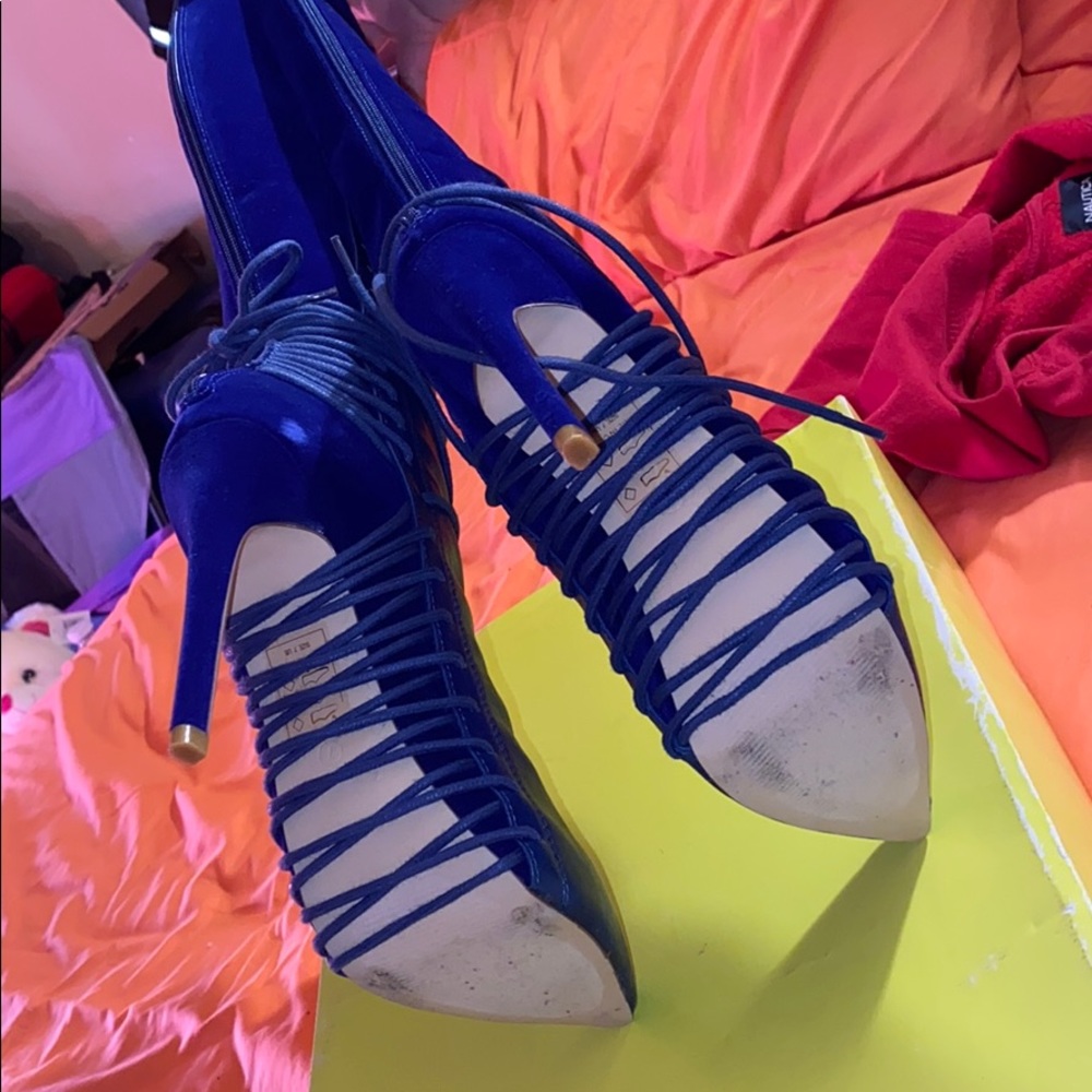 Boots - Picture 2 of 4